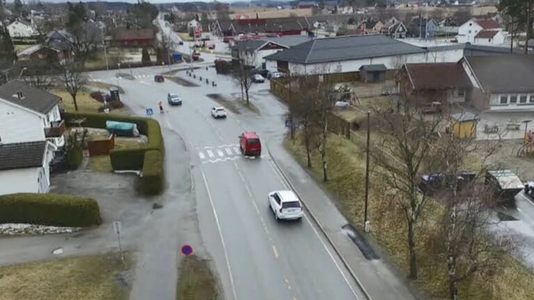 Styrt boring under fylkesvei og riksvei i Rakkestad